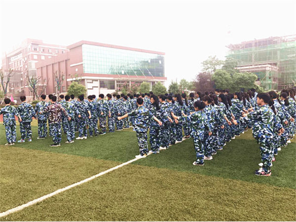 1509604726904551.jpg 军训是一场最美的邂逅117.jpg