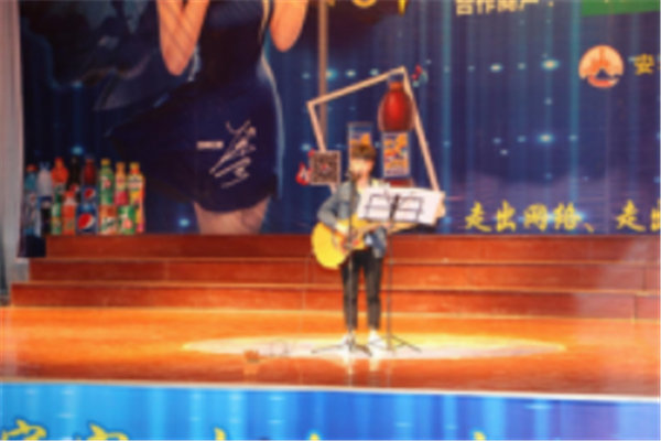 1509932135784200.jpg 2017.4.27萍鄉衛校百事校園最強音嗨翻全場634.jpg